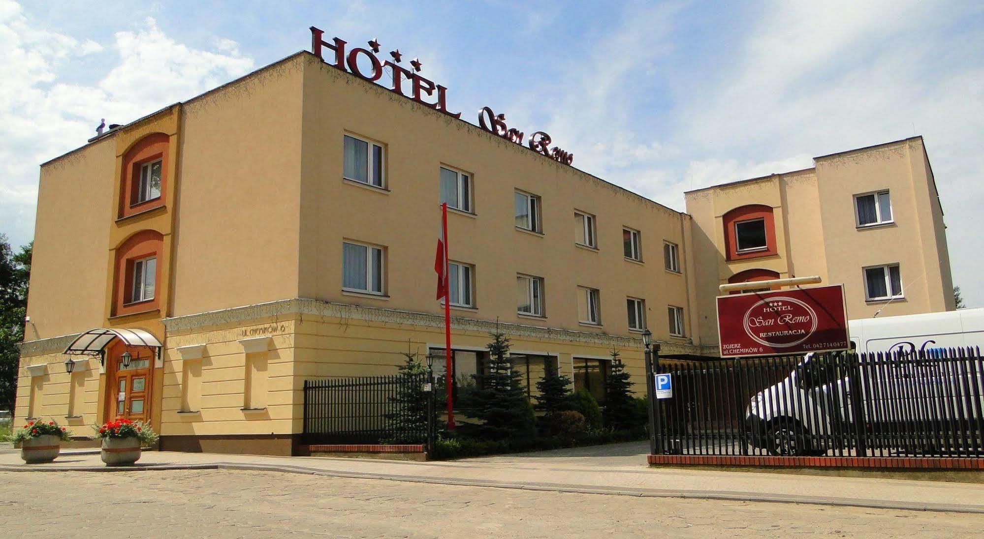 Hotel San Remo Zgierz Bagian luar foto